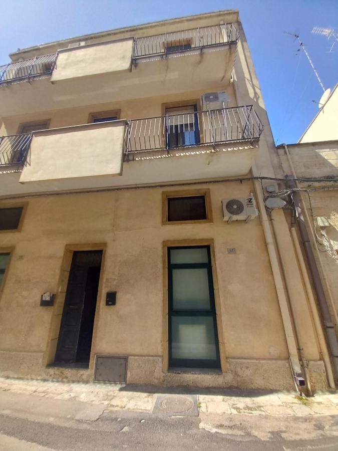 レッチェ Casa Di Rosyヴィラ エクステリア 写真